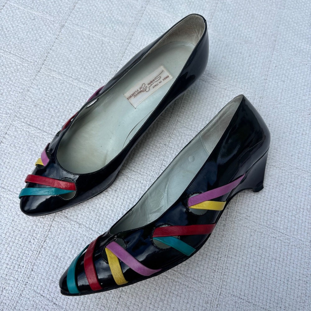 Women's 6.5 SESTO MEUCCI Black Rainbow Patent Leather Low Kitten Heel Wedge Pump
